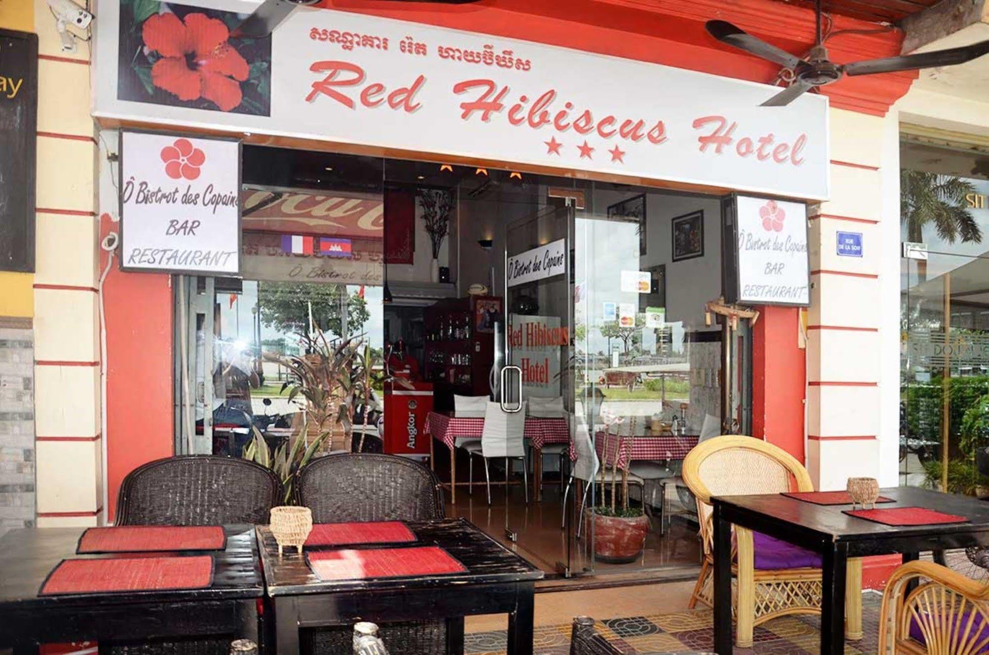 Red Hibiscus Hotel Phnom Penh Exteriör bild